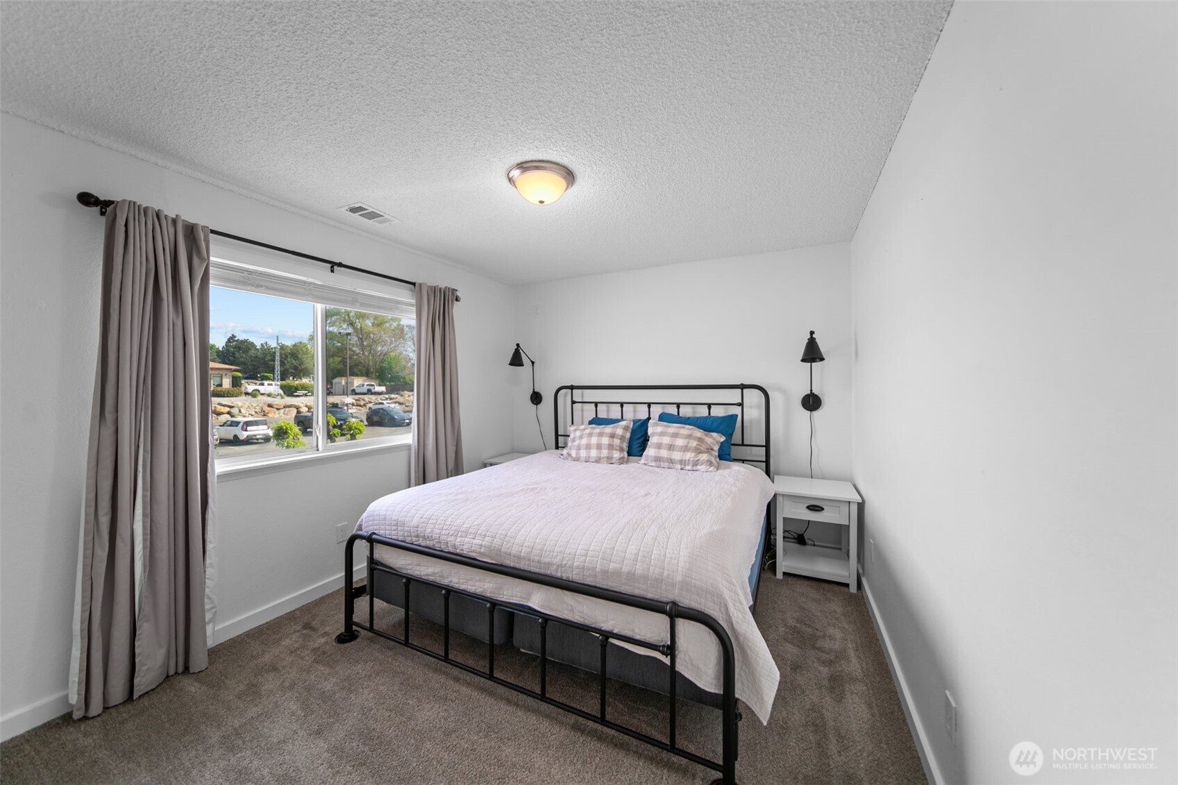 100 Simon Street #32, East Wenatchee, WA 98802