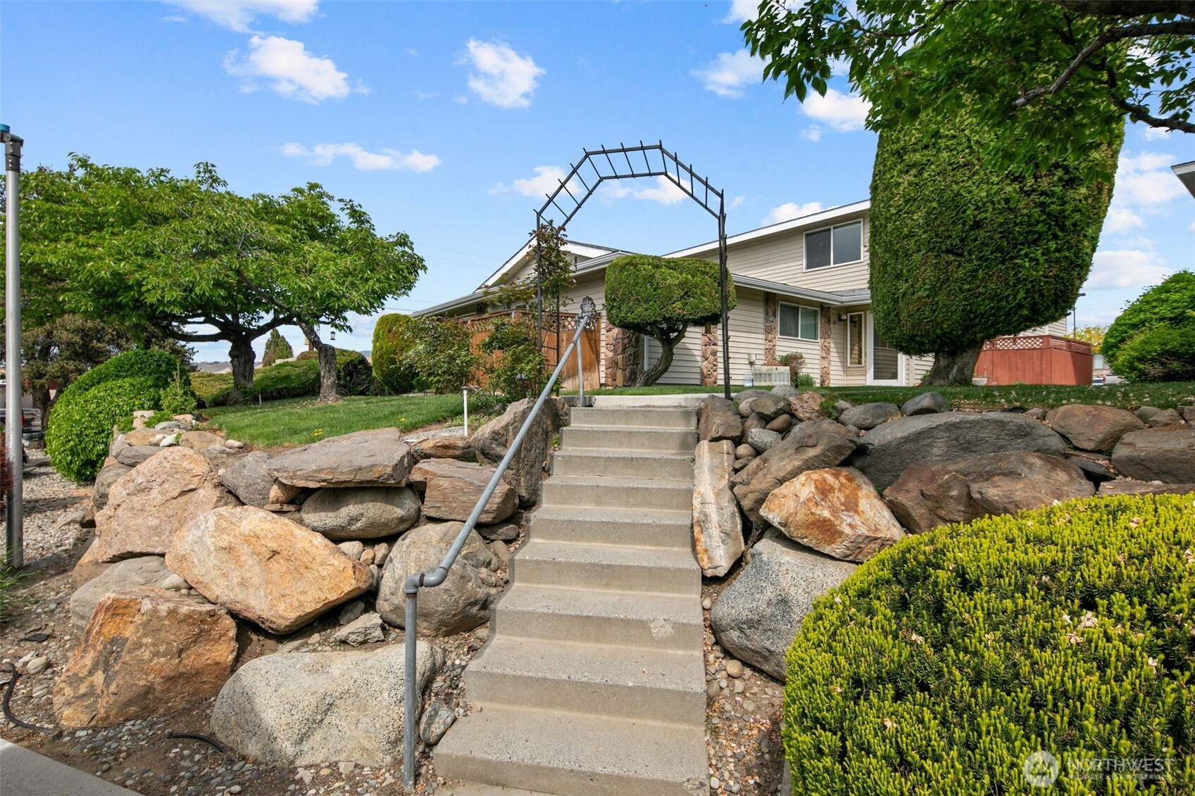 100 Simon Street #32, East Wenatchee, WA 98802