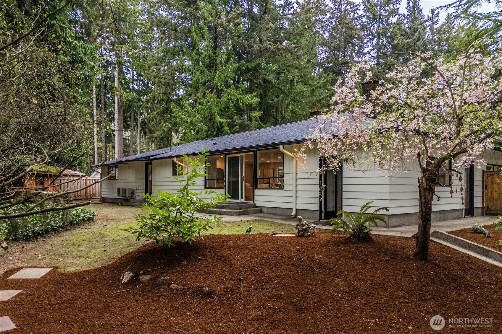 8115 50th Avenue E, Tacoma, WA 98443