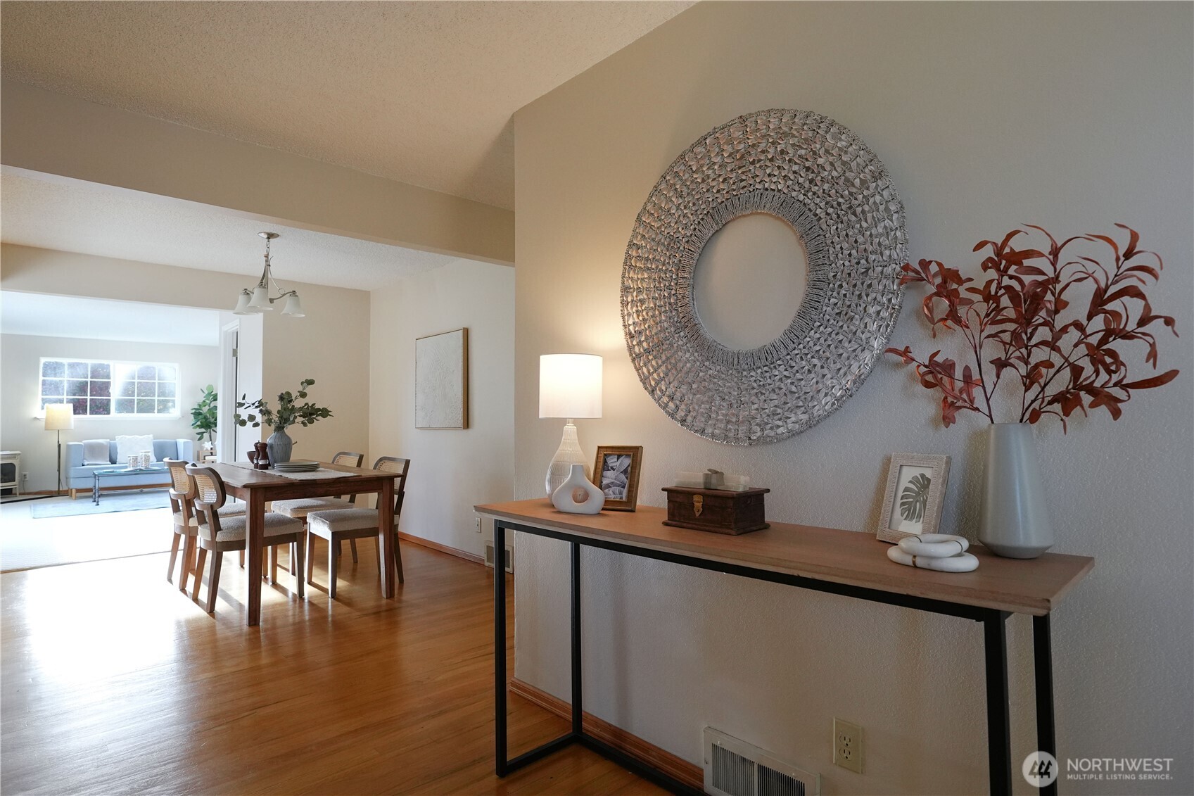 541 3rd Avenue S, Edmonds, WA 98020
