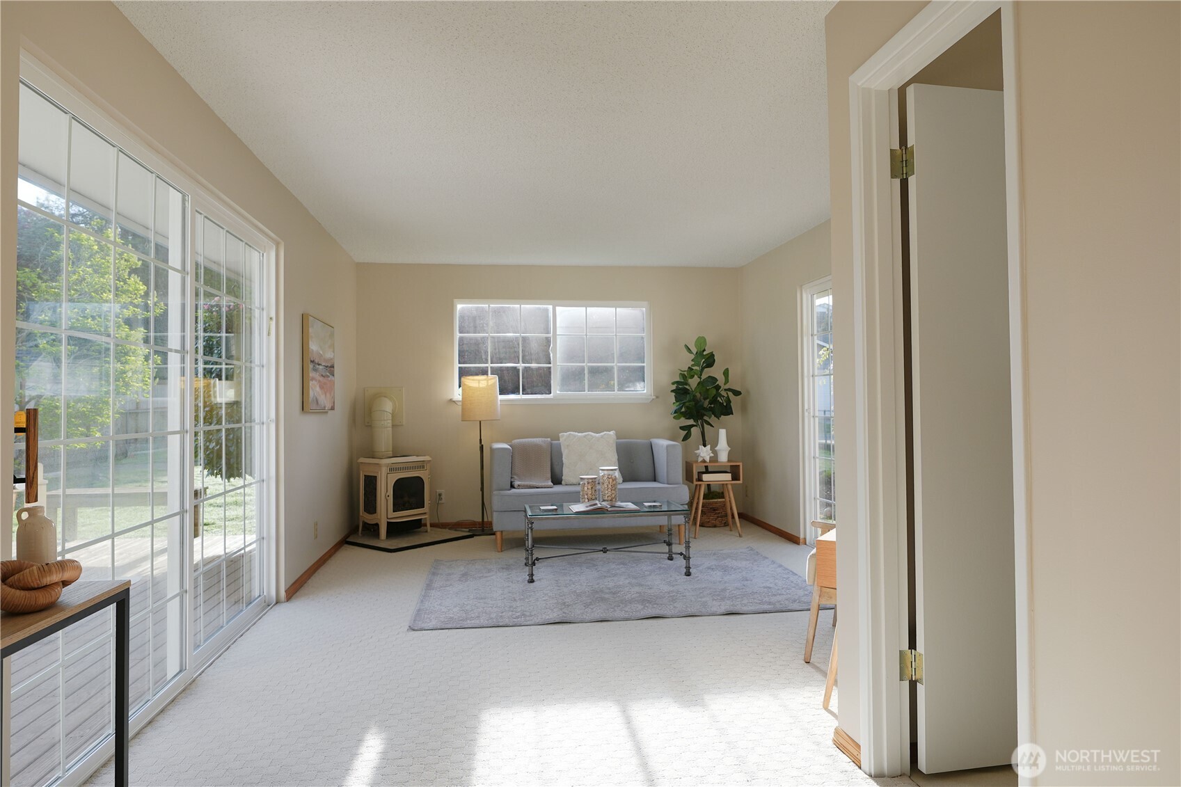 541 3rd Avenue S, Edmonds, WA 98020