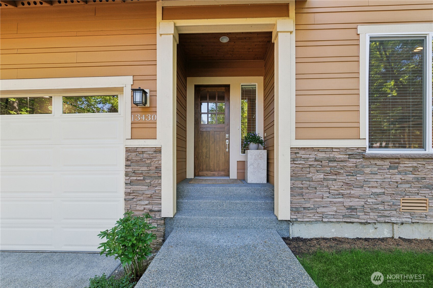 13430 Patriot Way SE, Renton, WA 98059