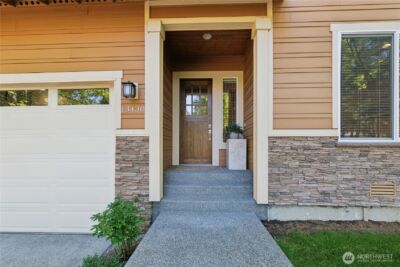 13430 Patriot Way SE, Renton, WA 98059 - Photo 2
