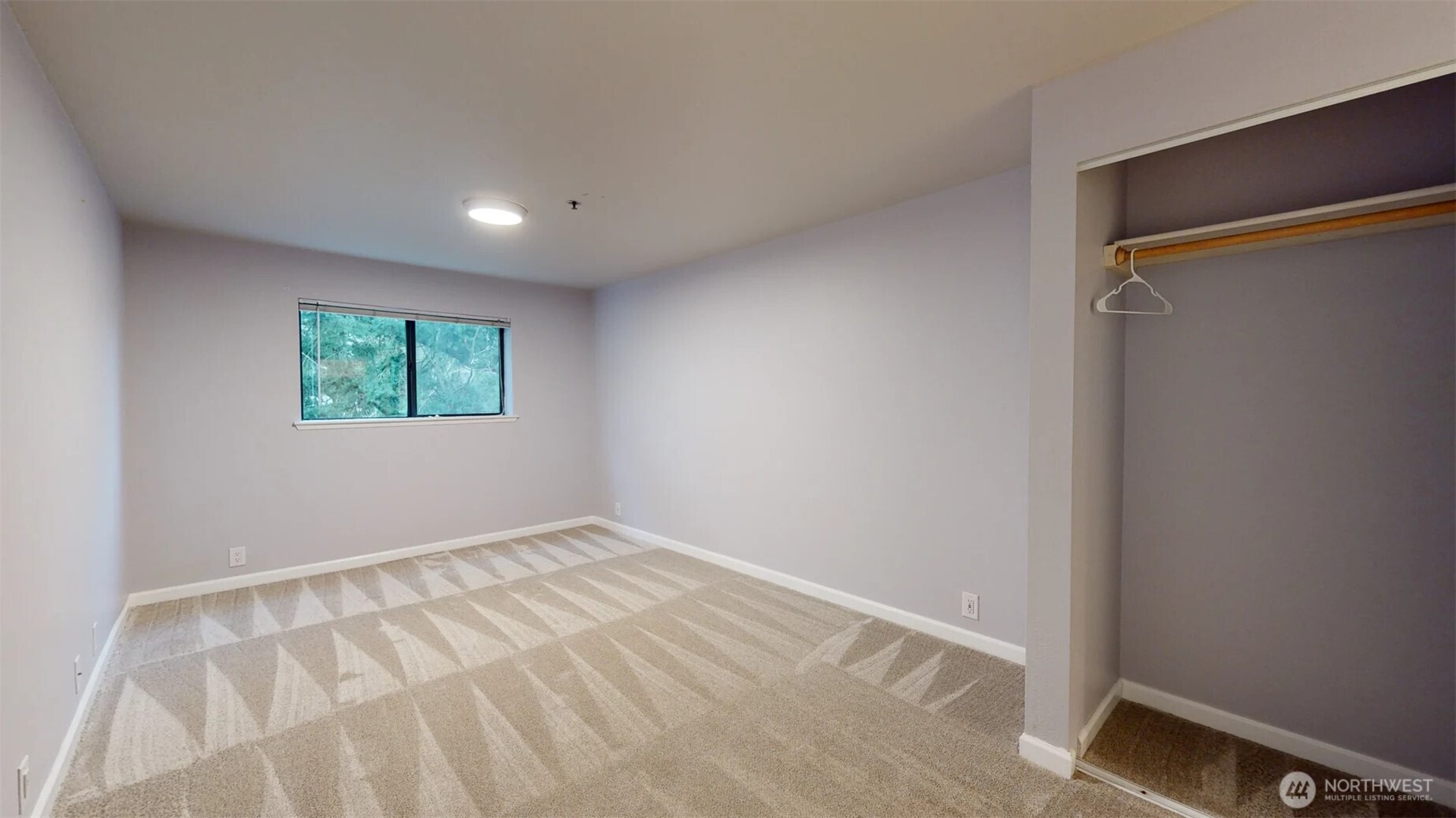 29645 18th Avenue S #A303, Federal Way, WA 98003-4298