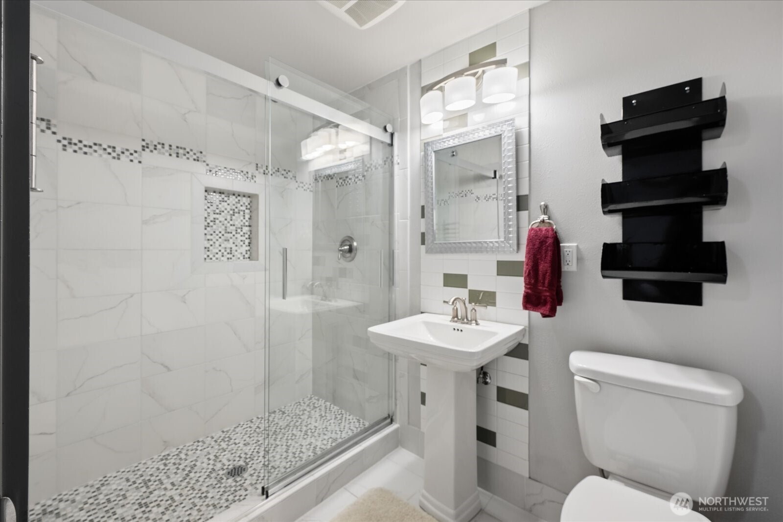 6205 NE 196th Street , Kenmore, WA 98028