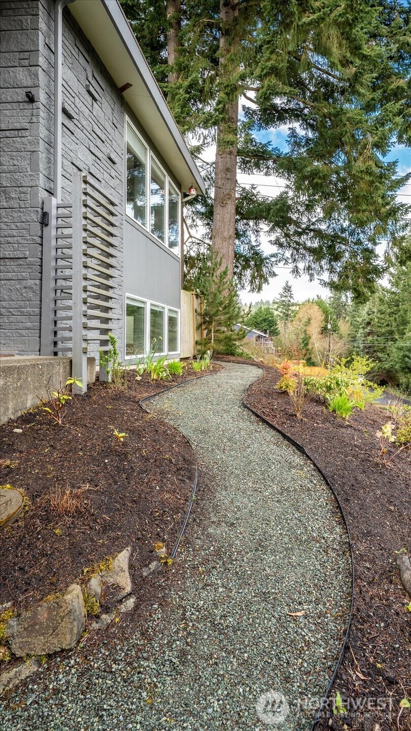6205 NE 196th Street , Kenmore, WA 98028
