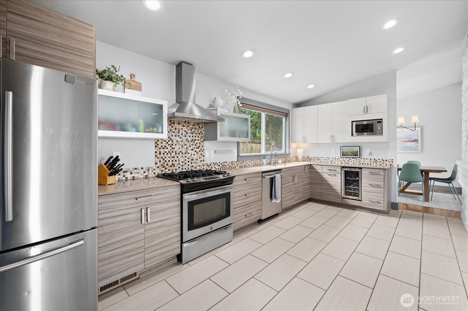 6205 NE 196th Street , Kenmore, WA 98028