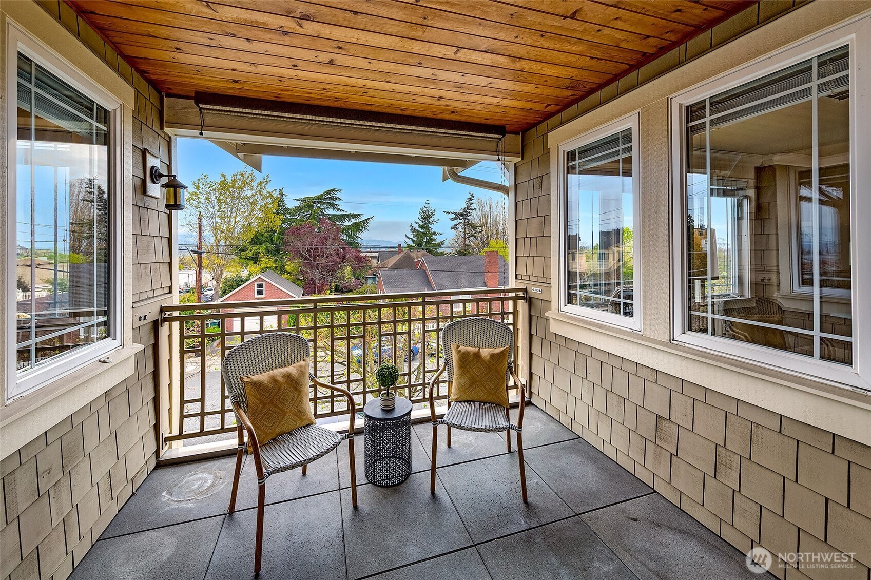 600 Bell Street #301, Edmonds, WA 98020