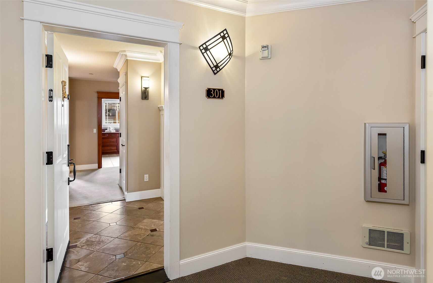 600 Bell Street #301, Edmonds, WA 98020