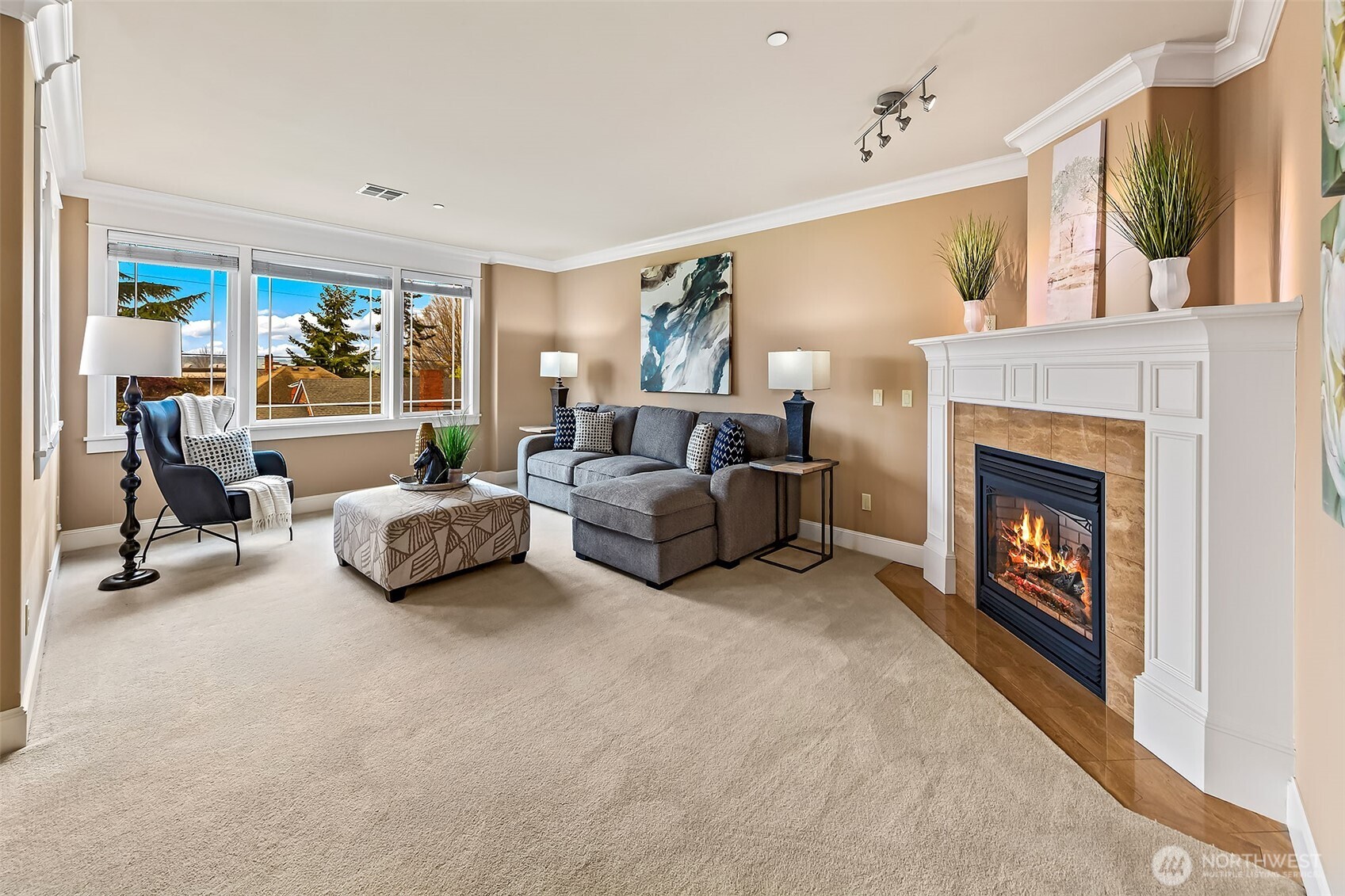 600 Bell Street #301, Edmonds, WA 98020
