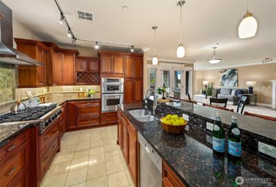 600 Bell Street #301, Edmonds, WA 98020 - Photo 9