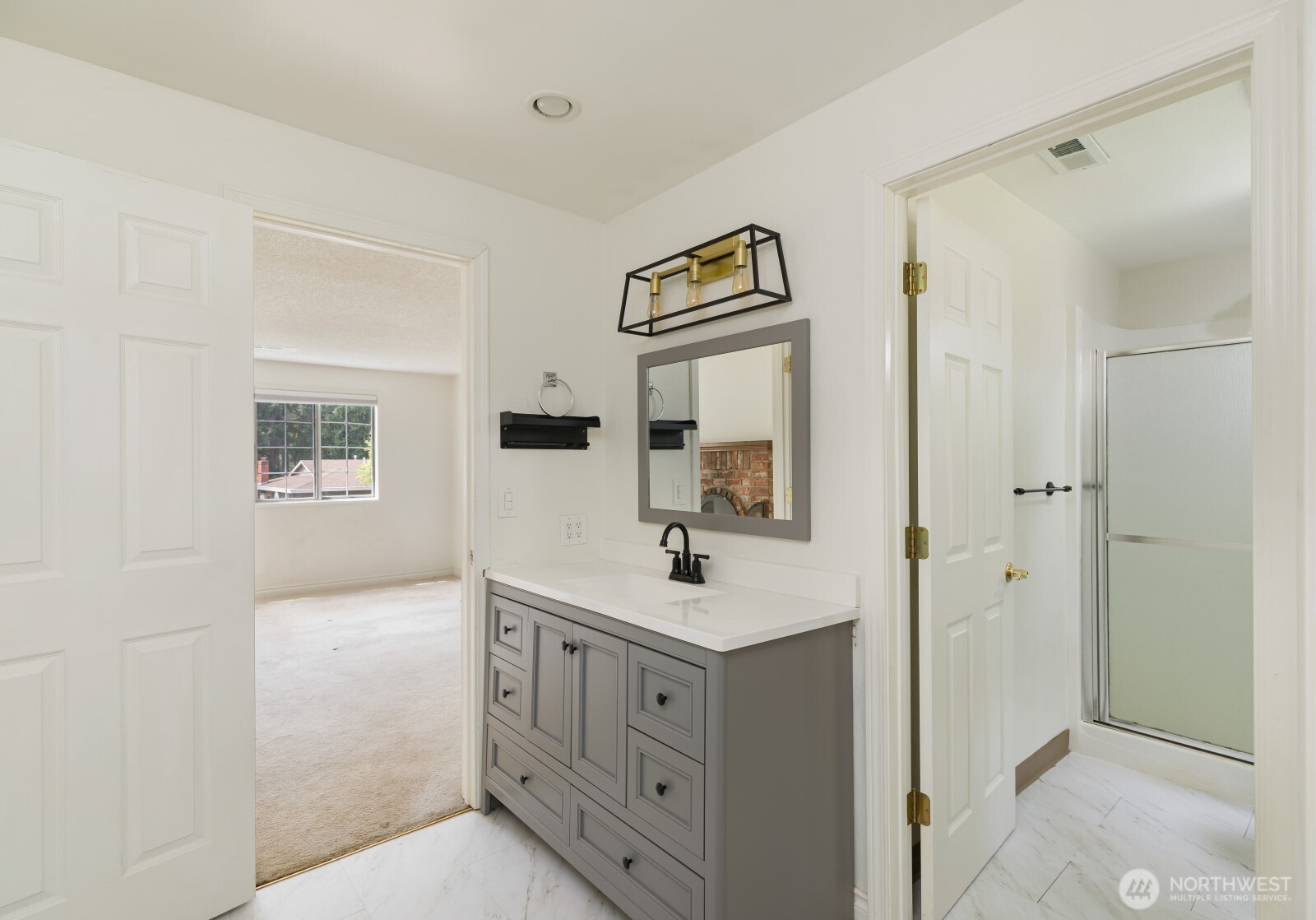 5715 89th Avenue W, University Place, WA 98467