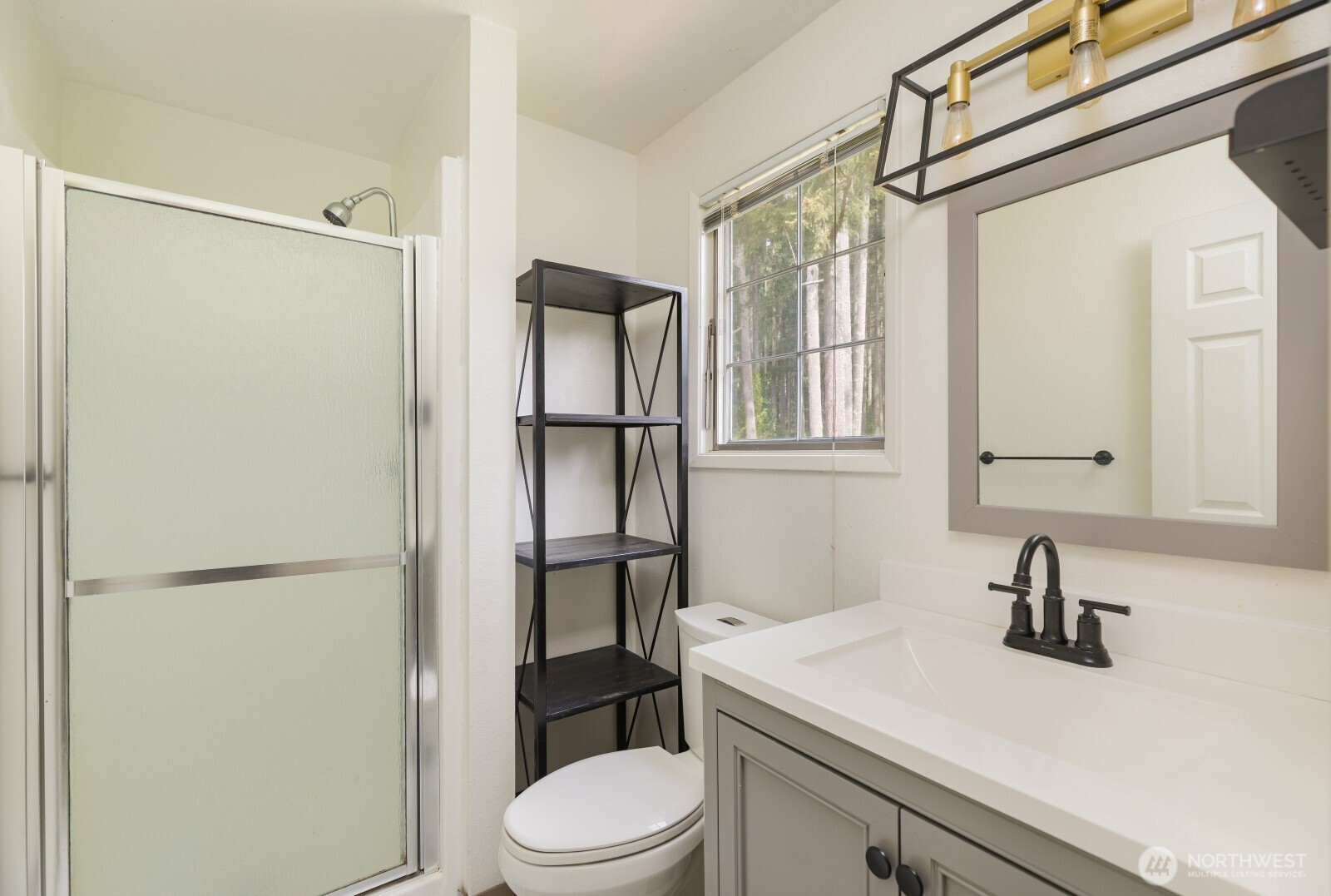 5715 89th Avenue W, University Place, WA 98467