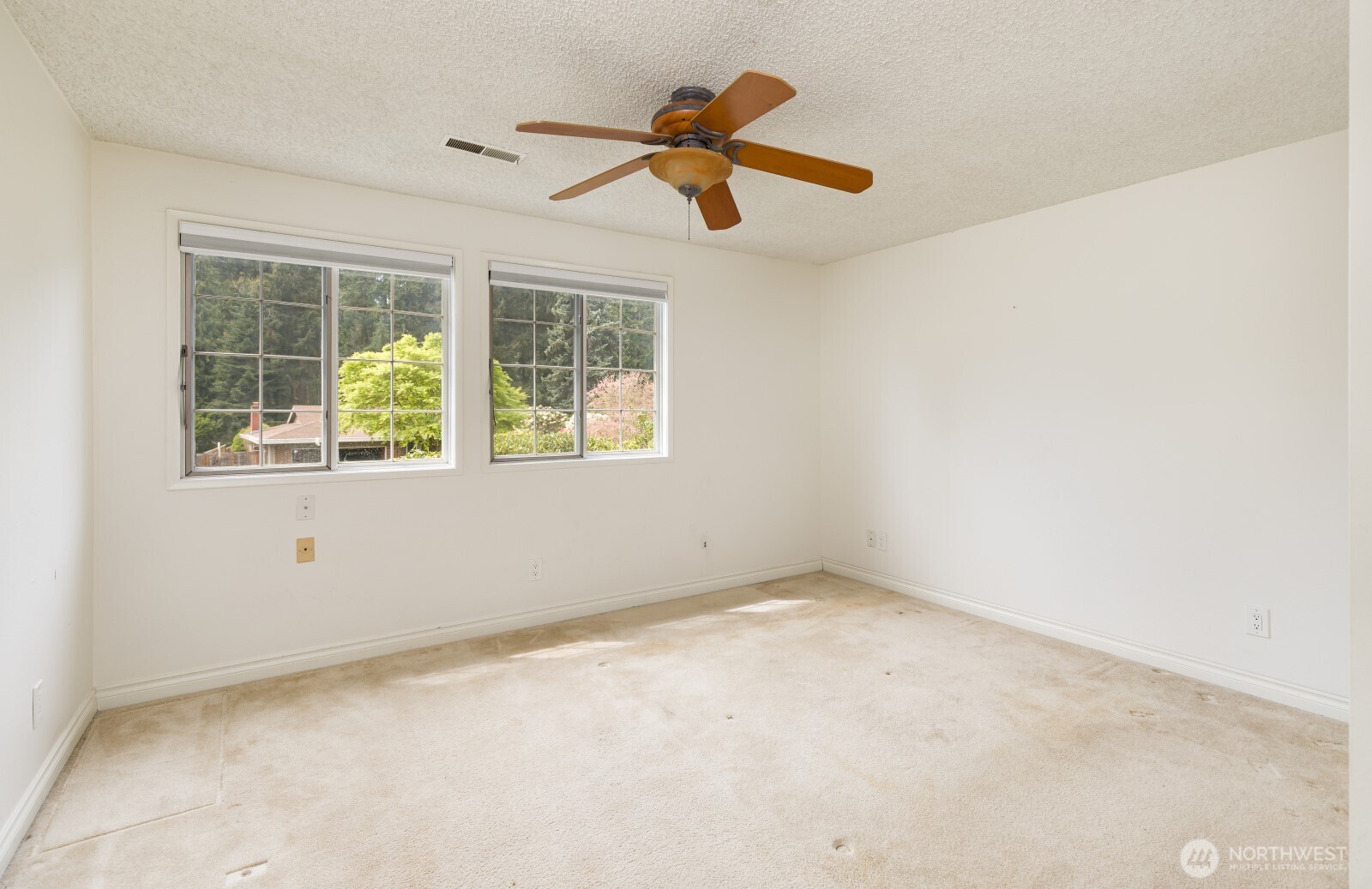 5715 89th Avenue W, University Place, WA 98467