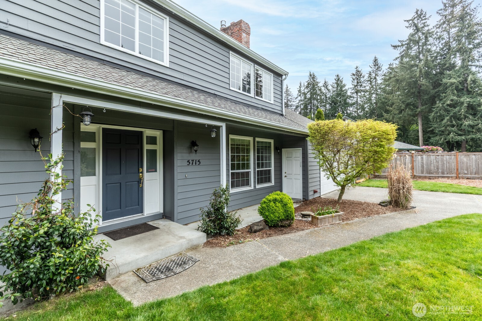5715 89th Avenue W, University Place, WA 98467