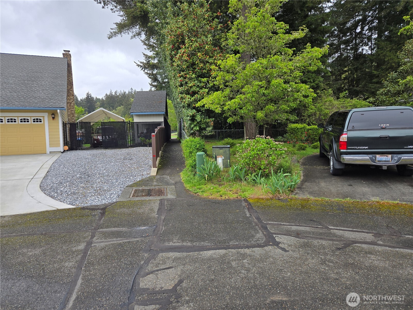 5715 89th Avenue W, University Place, WA 98467