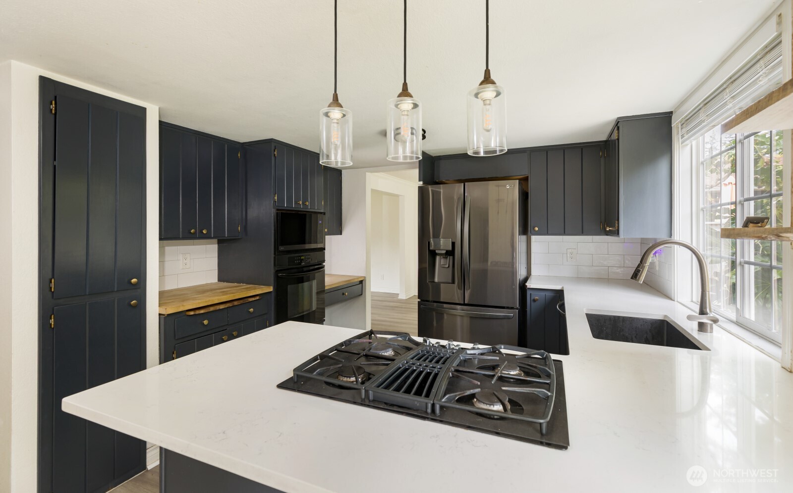 5715 89th Avenue W, University Place, WA 98467
