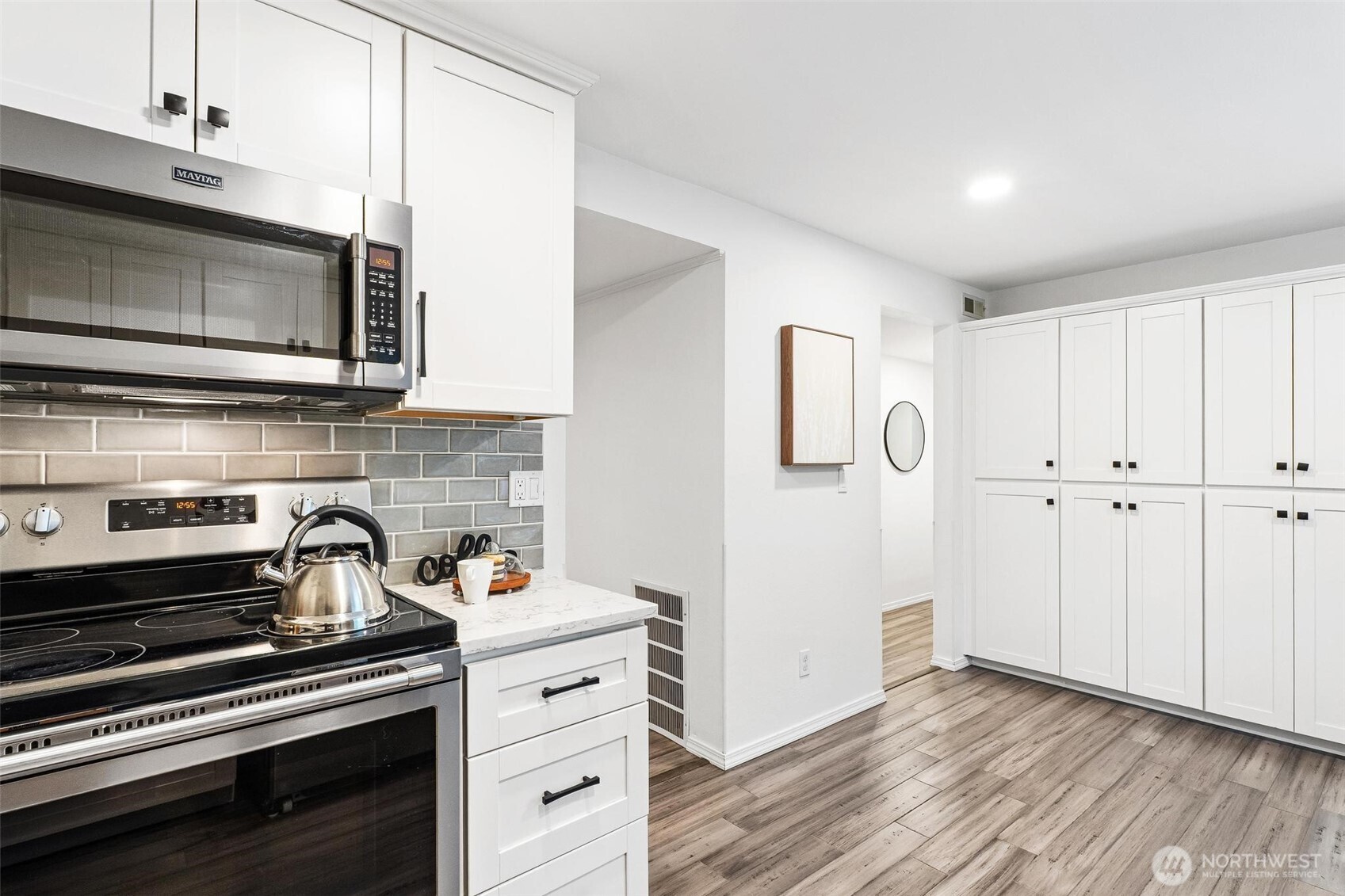 12009 100th Avenue NE #2, Kirkland, WA 98034