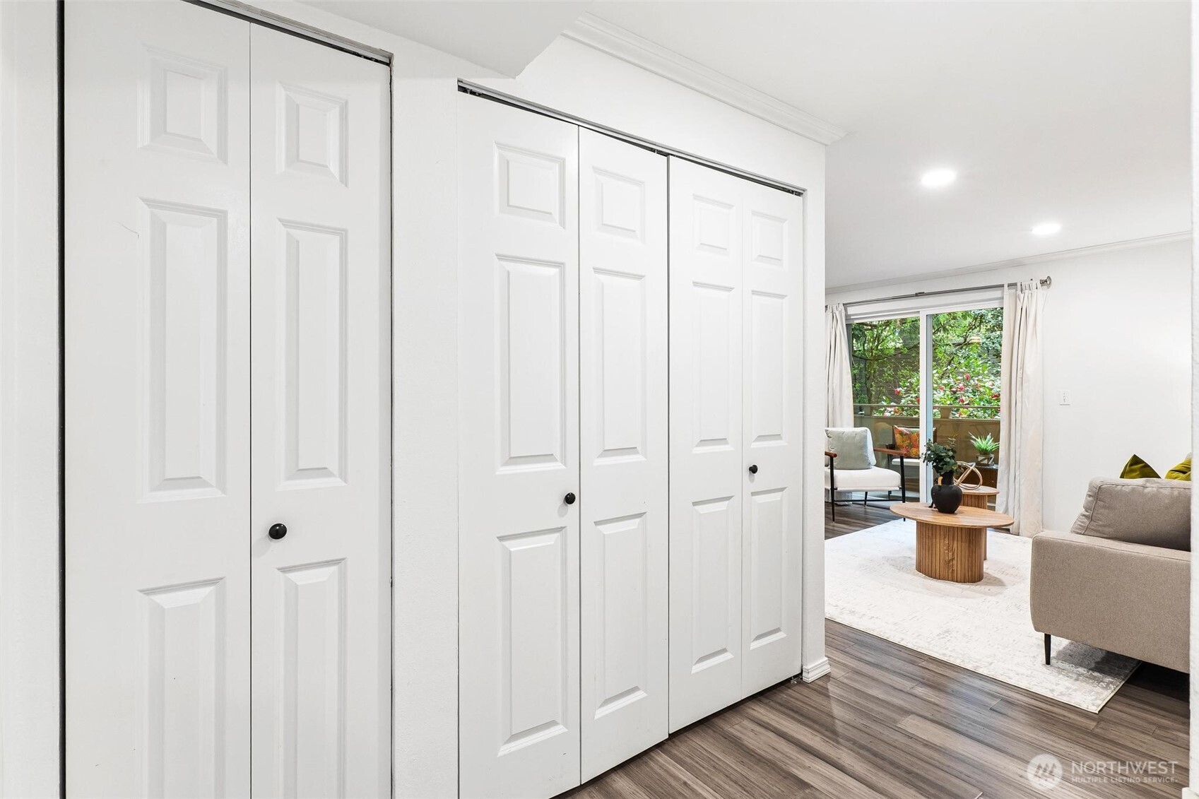 12009 100th Avenue NE #2, Kirkland, WA 98034
