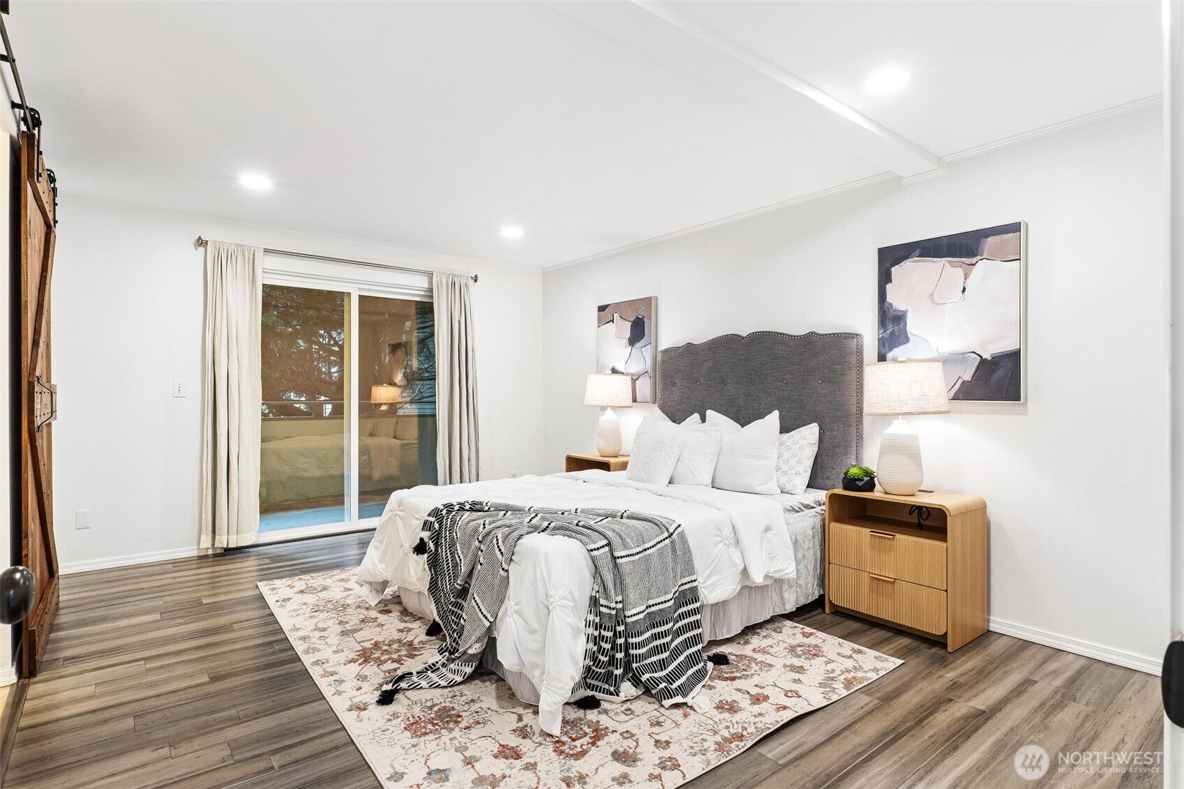 12009 100th Avenue NE #2, Kirkland, WA 98034