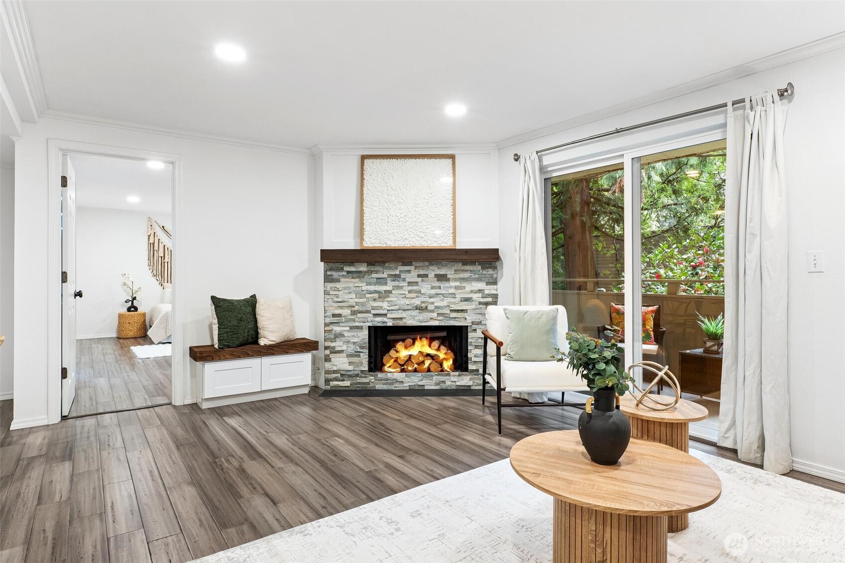 12009 100th Avenue NE #2, Kirkland, WA 98034