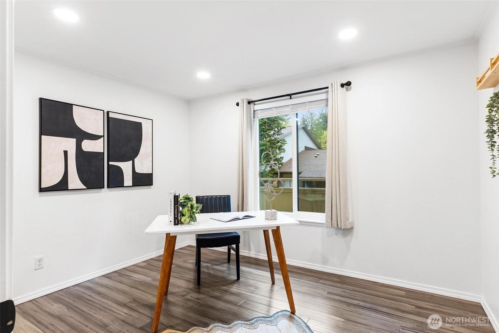 12009 100th Avenue NE #2, Kirkland, WA 98034
