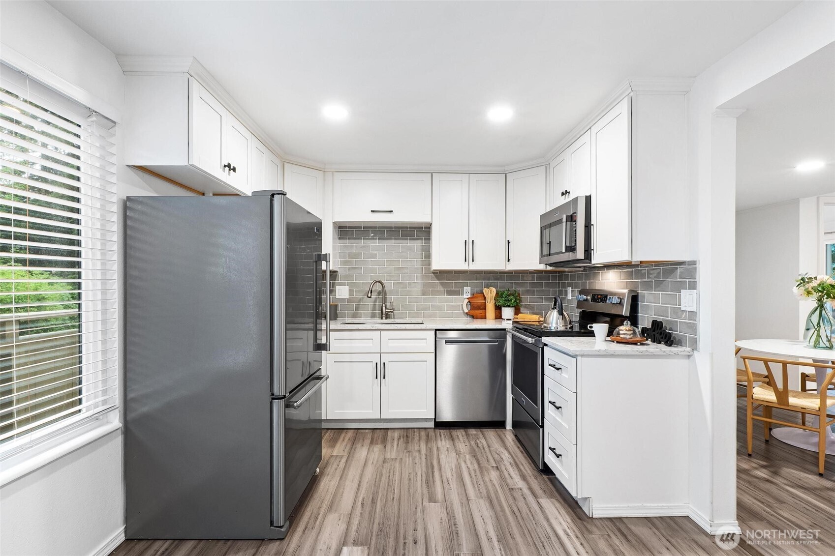 12009 100th Avenue NE #2, Kirkland, WA 98034