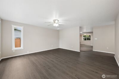 15705 90th Avenue Ct E, Puyallup, WA 98375 - Photo 3