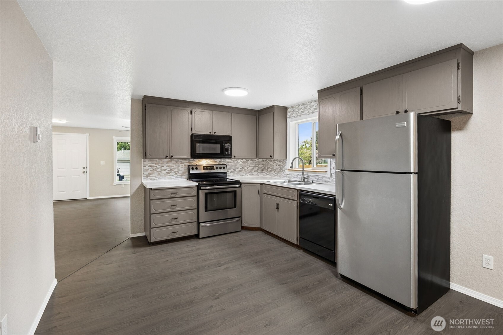 15705 90th Avenue Ct E, Puyallup, WA 98375