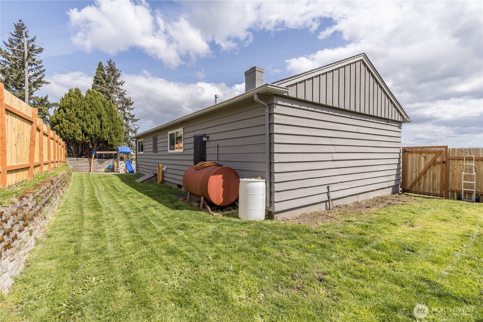 1324 E Fairbanks Street , Tacoma, WA 98404