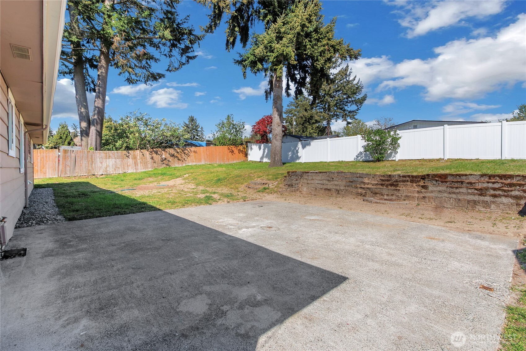 20632 14th Avenue S, SeaTac, WA 98198
