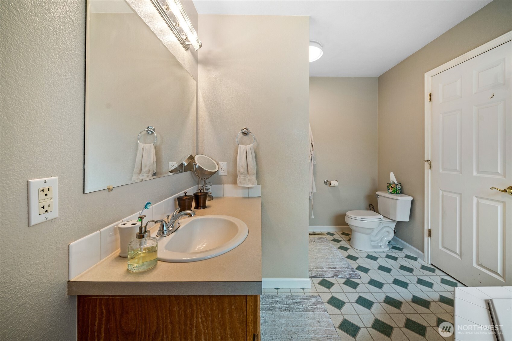 2630 Kaiser Road NW, Olympia, WA 98502
