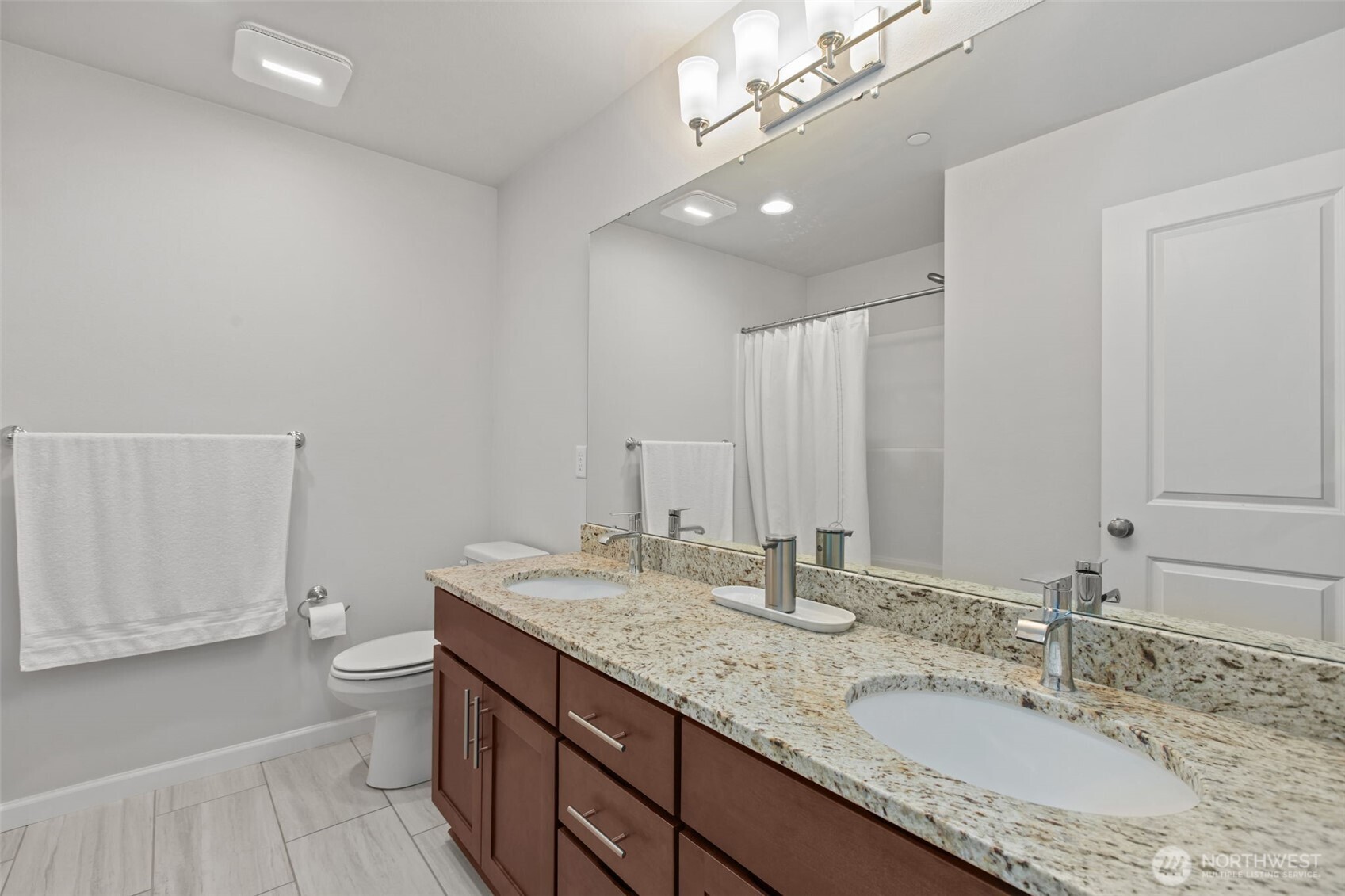 8226 S 132nd Street , Seattle, WA 98178
