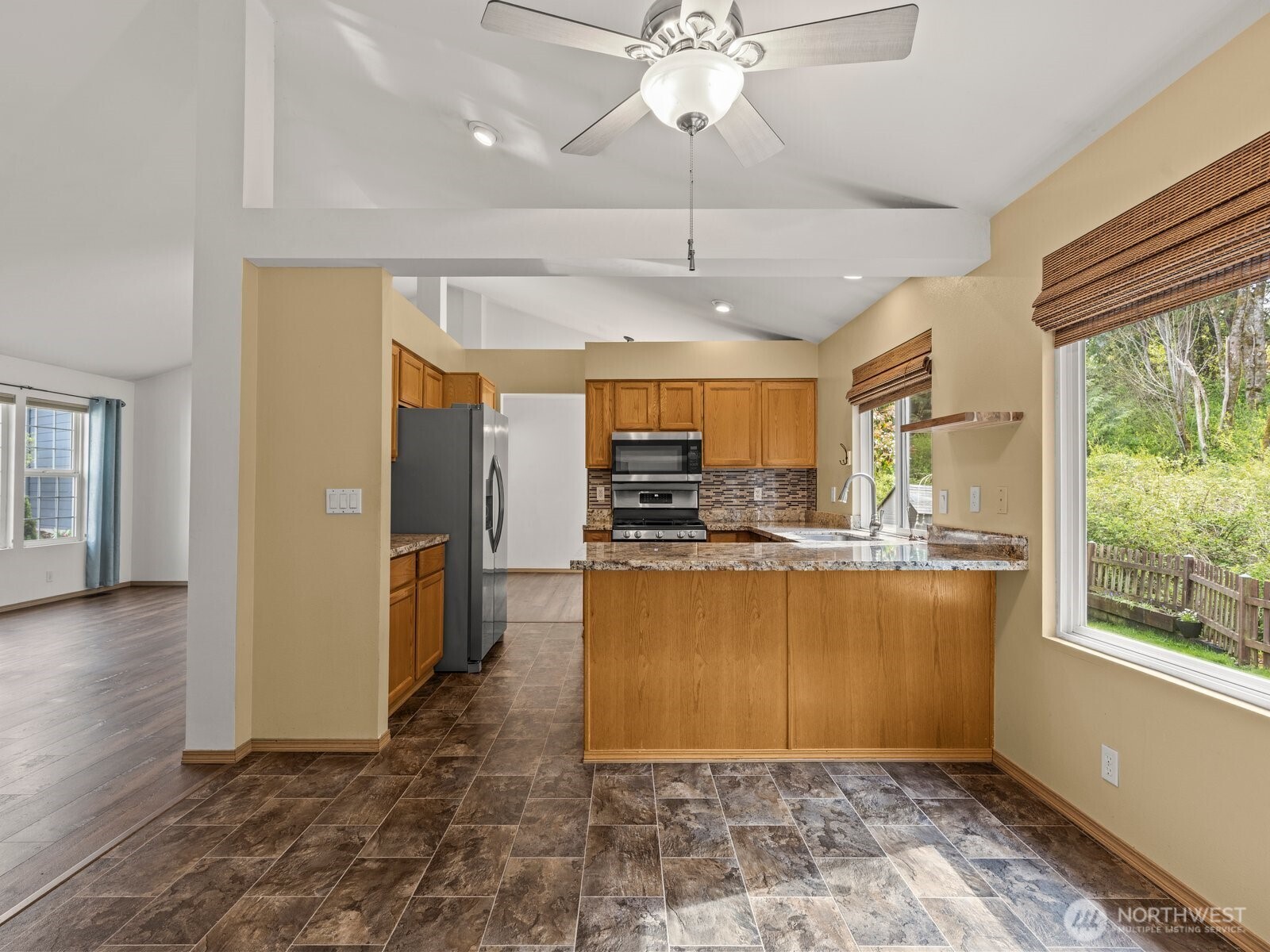 5908 70th Avenue NE, Marysville, WA 98270