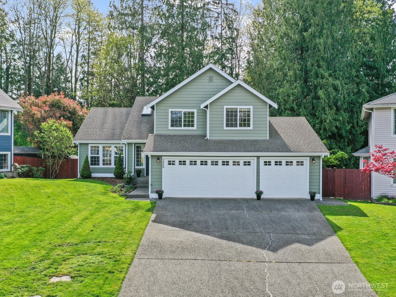 5908 70th Avenue NE, Marysville, WA 98270