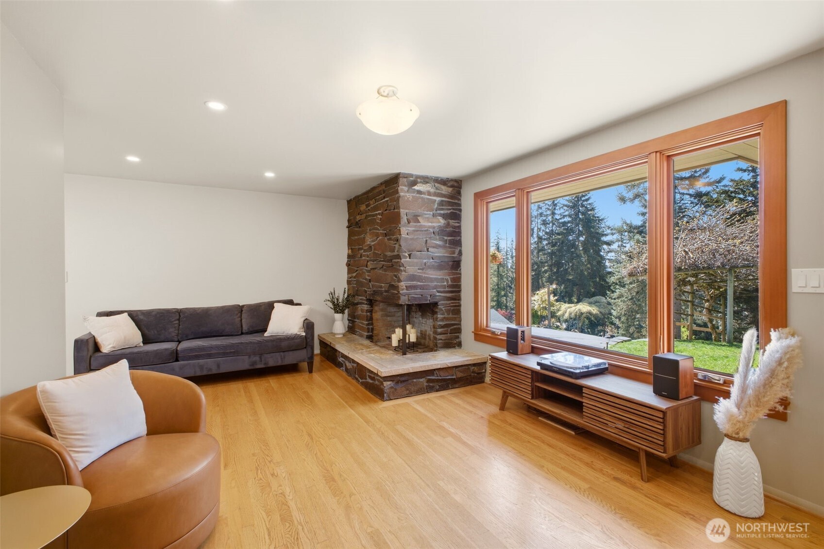 16408 Tiger Mountain Road SE, Issaquah, WA 98027