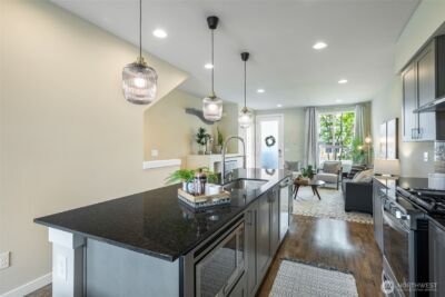 9725 10th Place SW, Seattle, WA 98106 - Photo 11