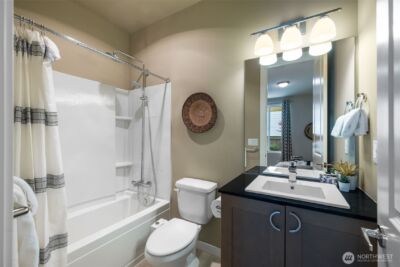 9725 10th Place SW, Seattle, WA 98106 - Photo 32