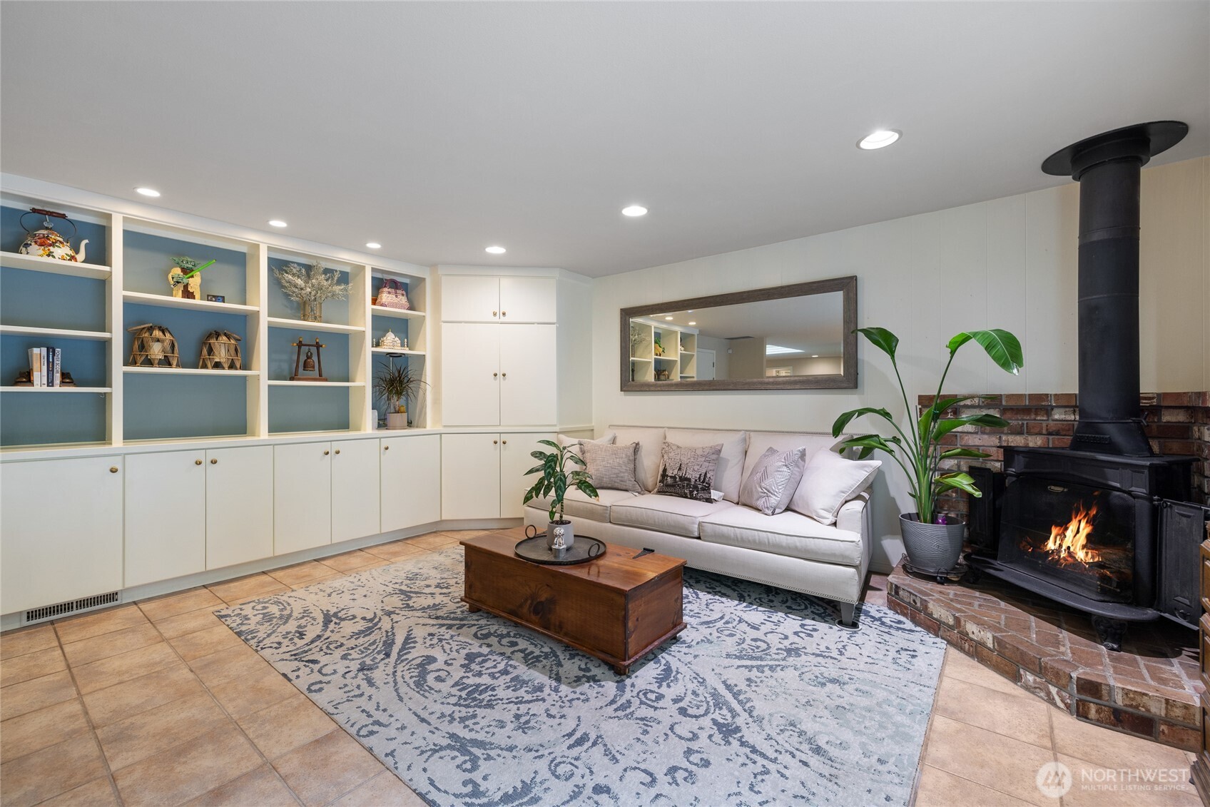 11927 Nyanza Road SW, Lakewood, WA 98499