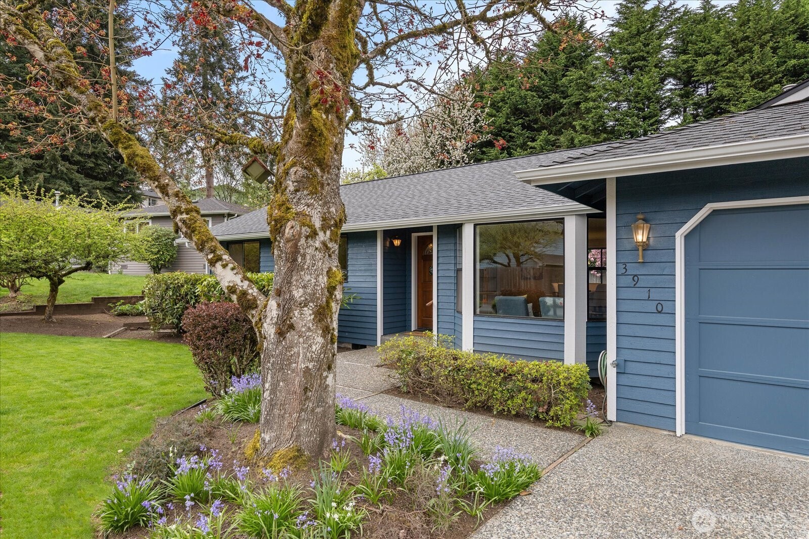 3910 Maple Road , Lynnwood, WA 98037