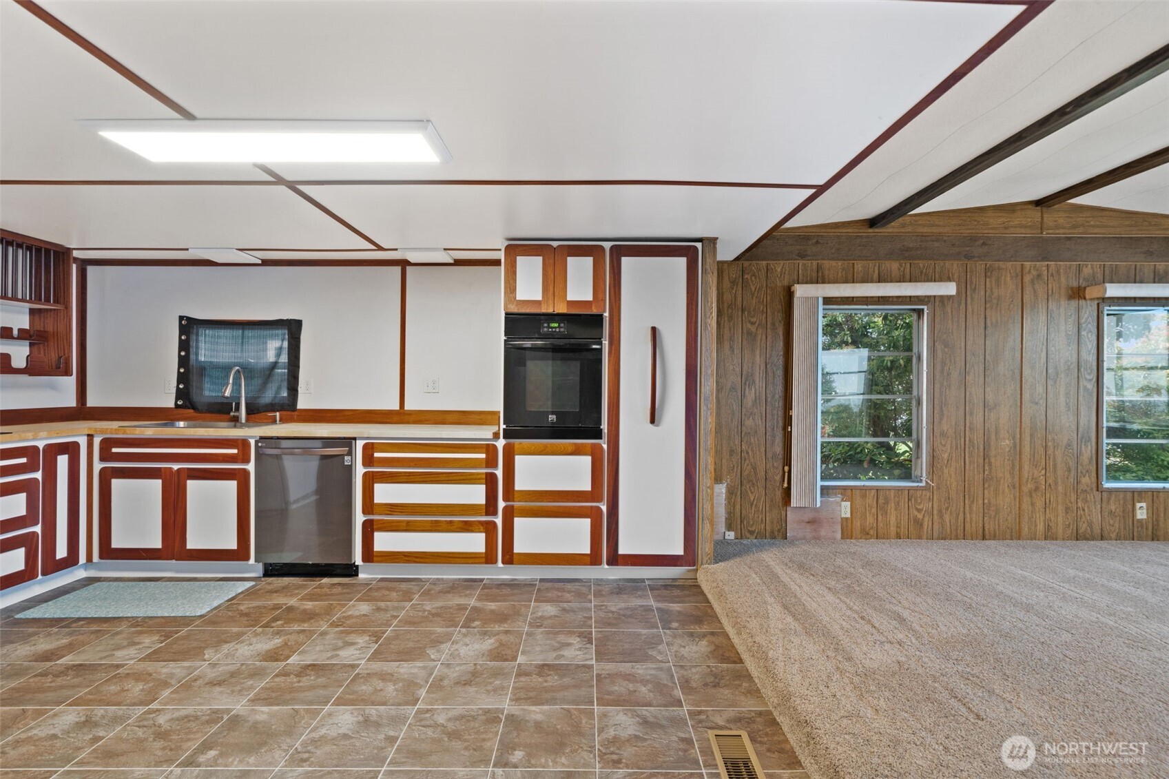 1323 S McDonald Street #15, Port Angeles, WA 98363