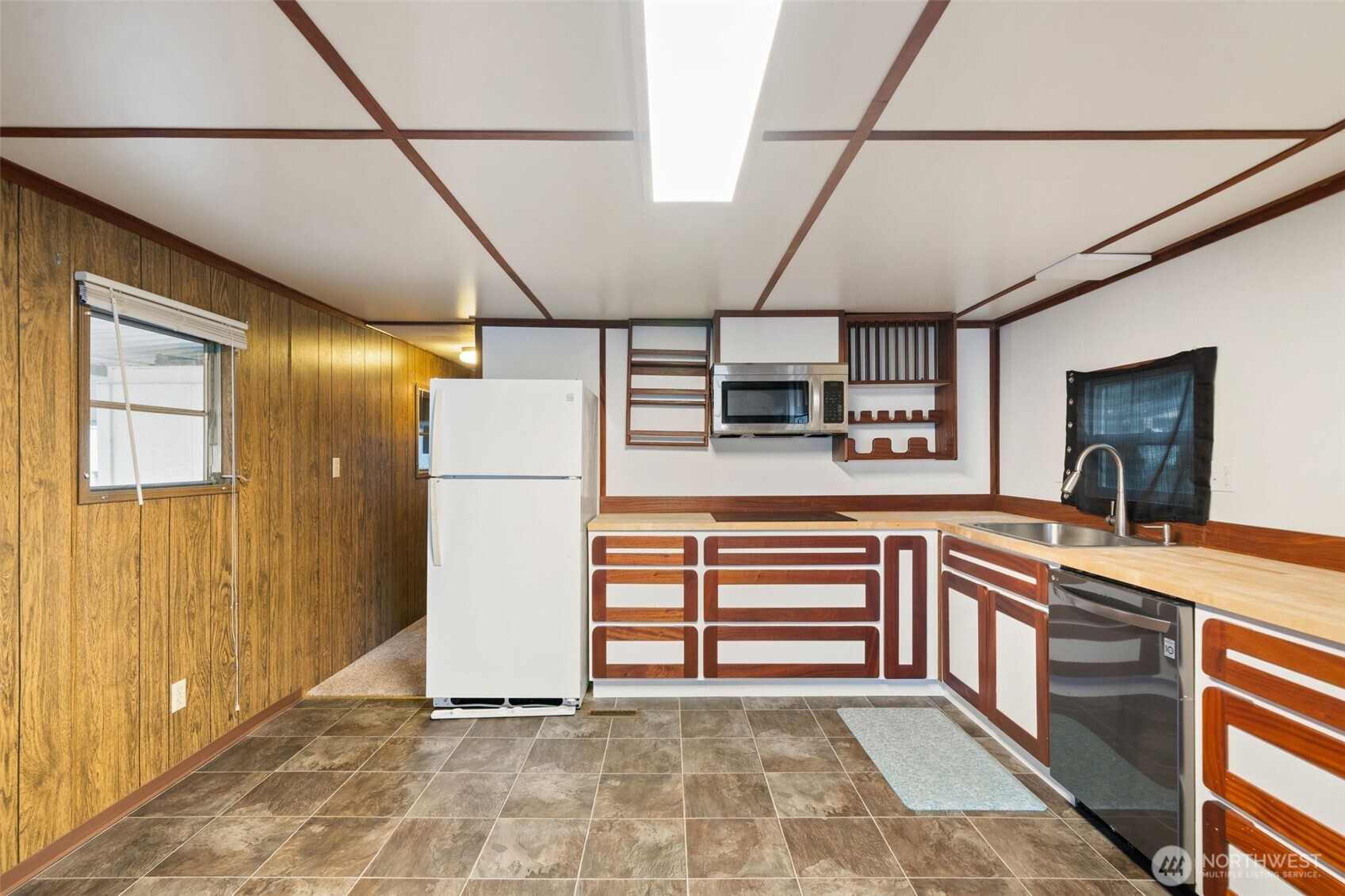 1323 S McDonald Street #15, Port Angeles, WA 98363