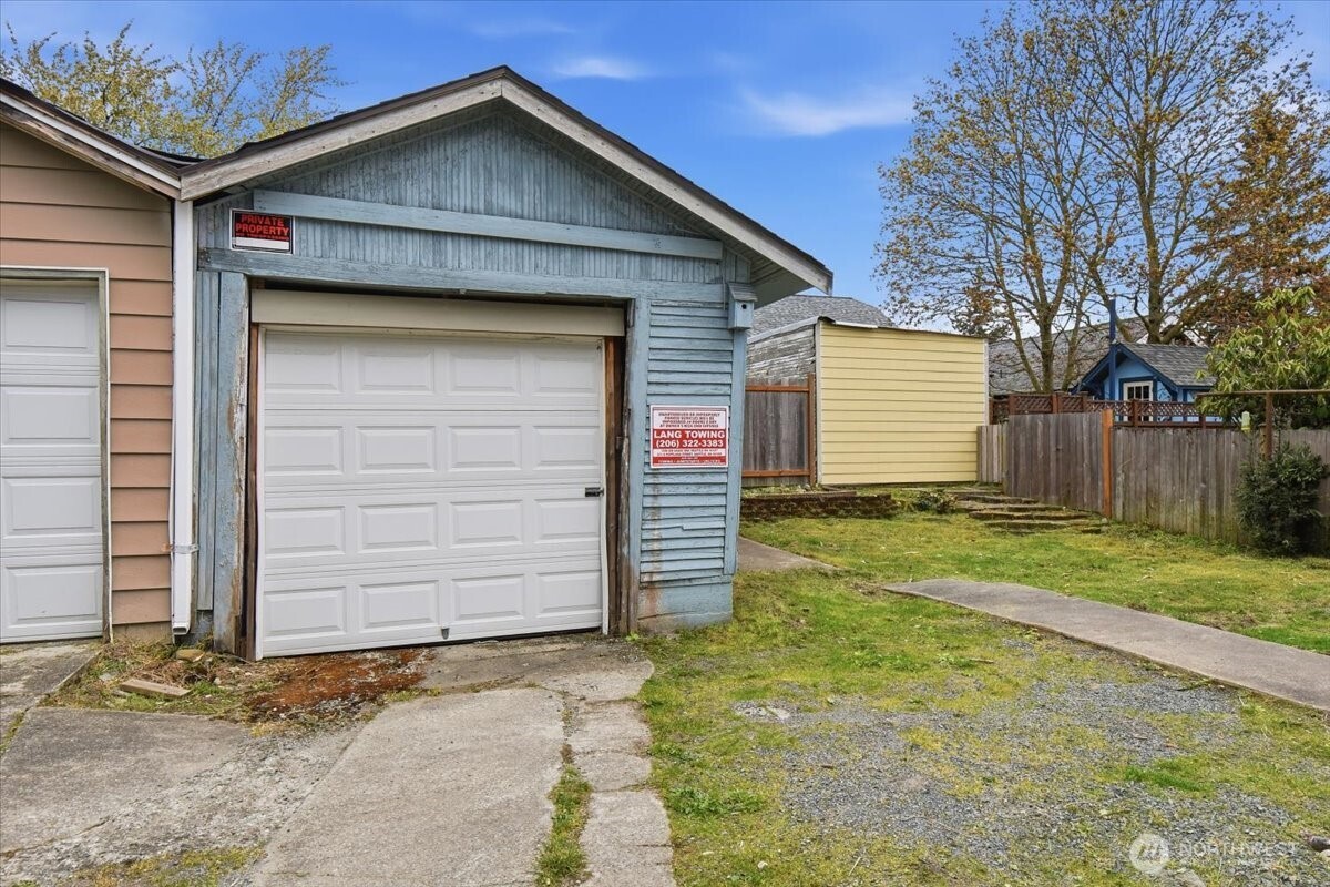 308 NE 50th Street , Seattle, WA 98105