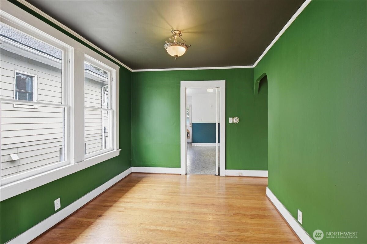 308 NE 50th Street , Seattle, WA 98105