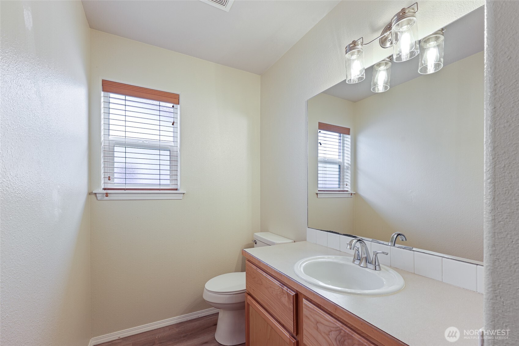 15811 90th Street SE, Yelm, WA 98597-8622