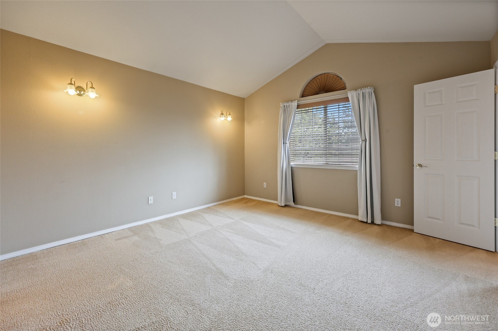 15811 90th Street SE, Yelm, WA 98597-8622
