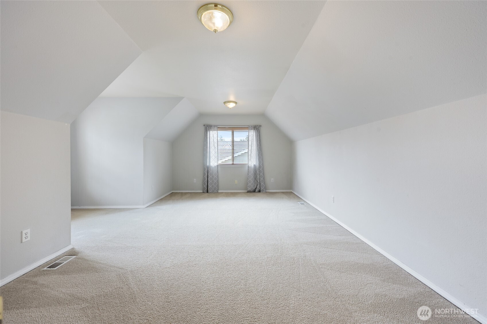 15811 90th Street SE, Yelm, WA 98597-8622