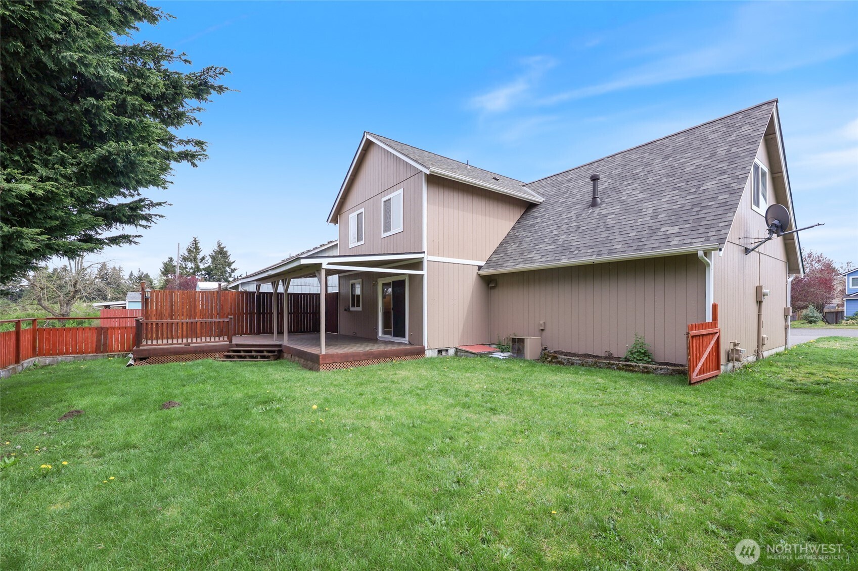 15811 90th Street SE, Yelm, WA 98597-8622