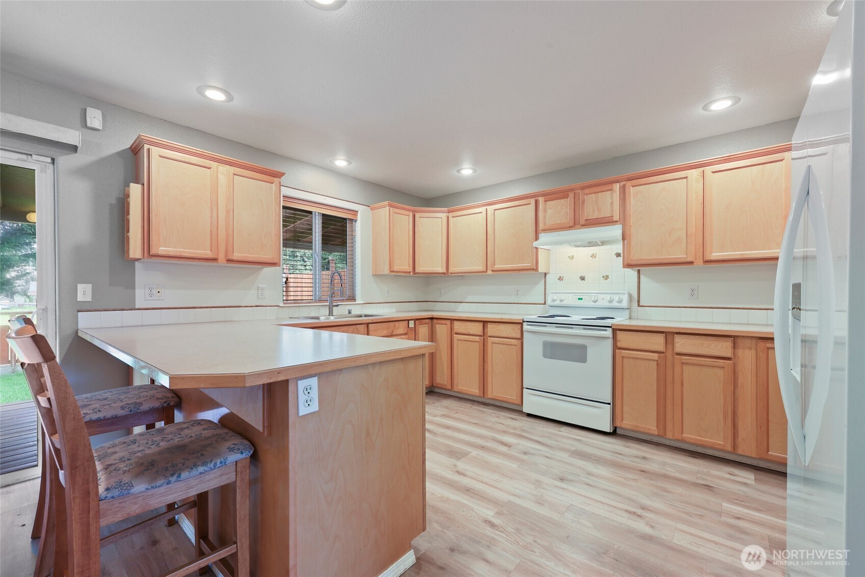 15811 90th Street SE, Yelm, WA 98597-8622