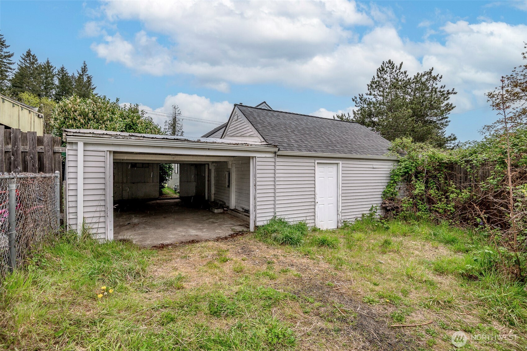 505 W Harvard Avenue , Shelton, WA 98584